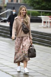 Vogue Williams - Out in Leeds 09/30/2021
