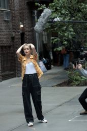 Zoey Deutch - "Not Okay" Filming Set in New York 09/14/2021