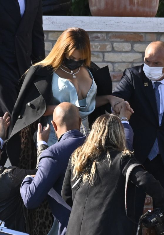 Beyonce - Wedding of Geraldine Guiotte and Alexander Arnault in Venice 10/16/2021
