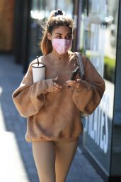 Chantel Jeffries in Comfy Outfit - West Hollywood 10/14/2021