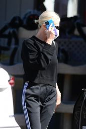 Charlize Theron - Out in Los Angeles 10/12/2021