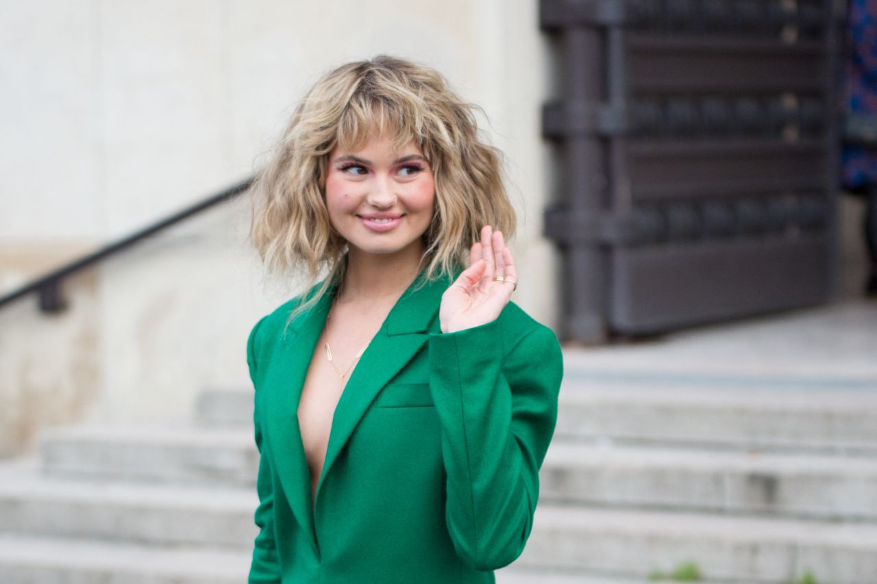 Debby Ryan Leaving Loreal Show At Paris Fashion Week 10032021 • Celebmafia 