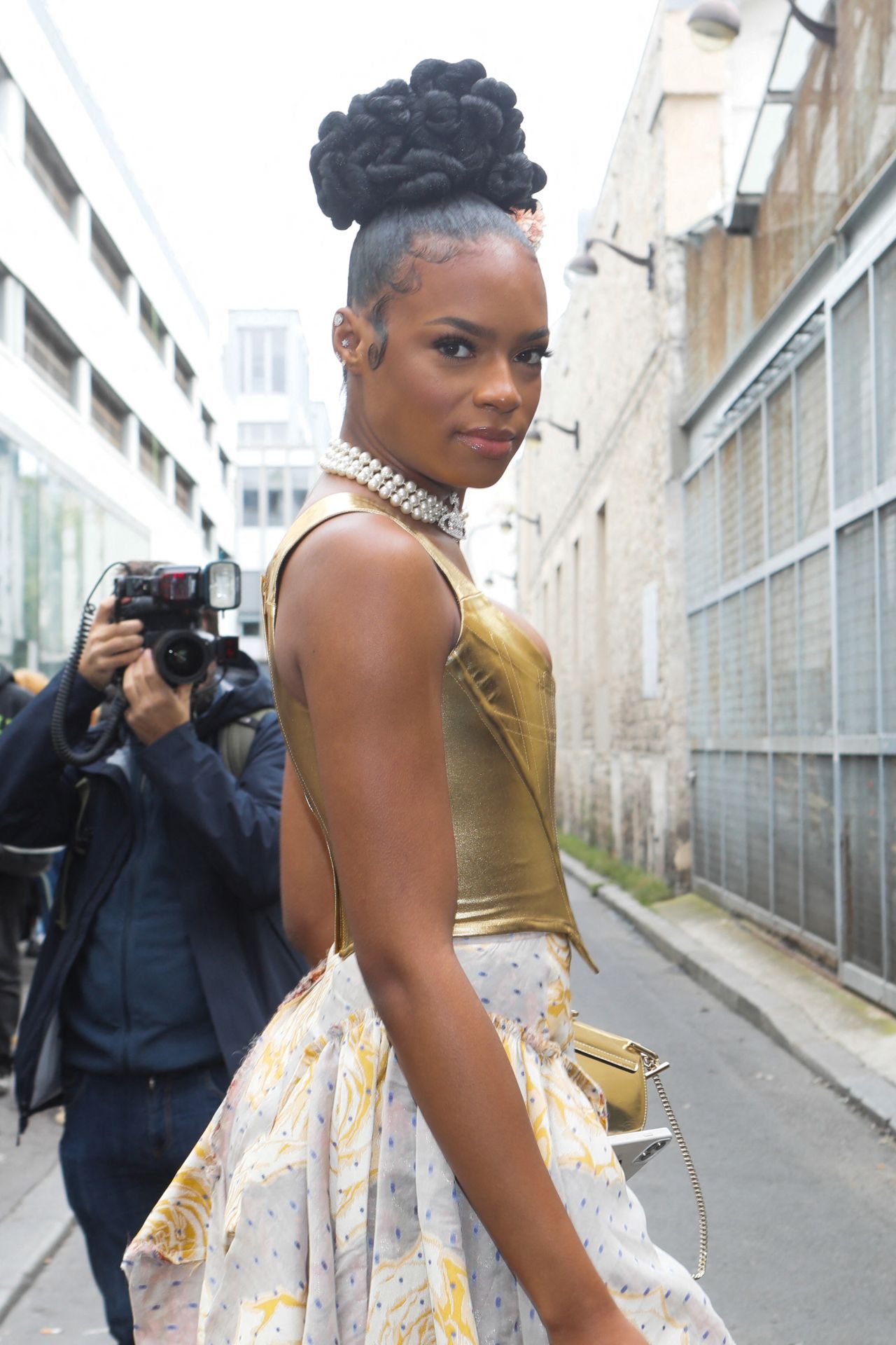 Street style, Didi Stone arriving at Vivienne Westwood Spring Summer 2022  show, held at Garage Amelot, Paris, France, on Ocotber 2nd, 2021. Photo by  Marie-Paola Bertrand-Hillion/ABACAPRESS.COM Stock Photo - Alamy