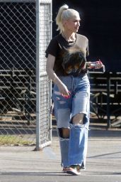 Gwen Stefani - Out in Los Angeles 09/30/2021