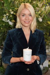 Holly Willoughby - "Satyagraha" Press Night Performance Launching the ENO
