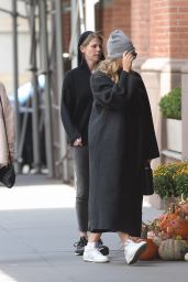 Jennifer Lawrence - Out in New York City 10/21/2021