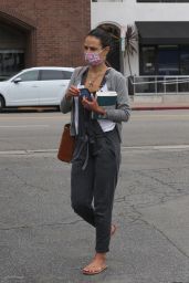 Jordana Brewster at Caffe Luxxe in Brentwood 10/06/2021