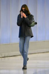 Kaia Gerber in Travel Outfit - JFK Airport in New York 09/29/2021