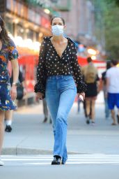 Katie Holmes - Out in New York City 09/23/2021
