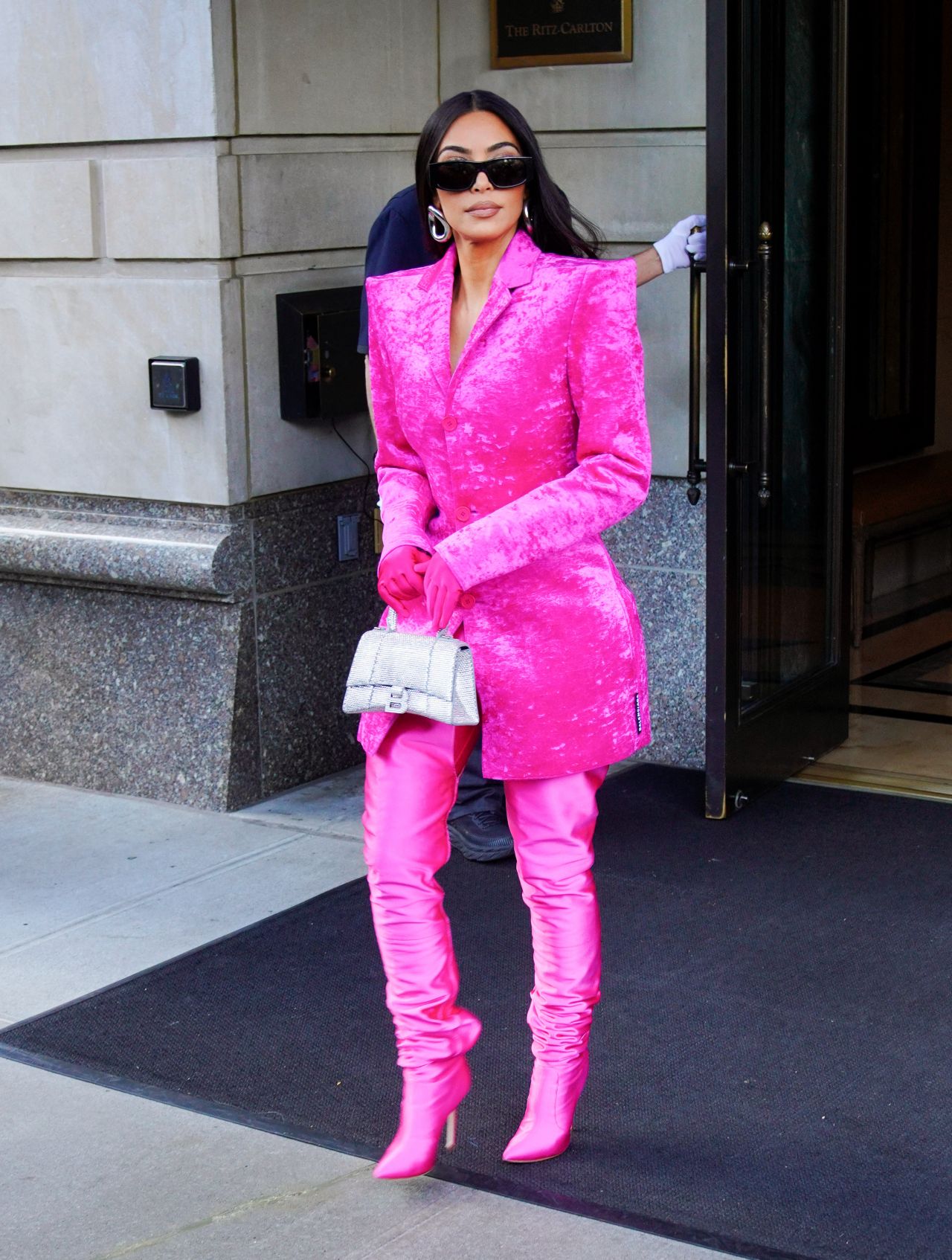 Kim Kardashian Wears All Pink Balenciaga Outfit - New York 10/07/2021 ...