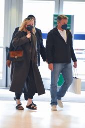 Kirsten Dunst - JFK Airport in New York 10/07/2021