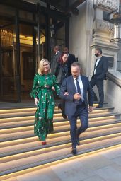 Kirsten Dunst -Leaving Her Hotel in London 10/11/2021