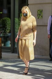 Kirsten Dunst - Out in New York 10/02/2021