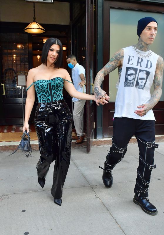 Kourtney Kardashian and Travis Barker - Out in NYC 10/16/2021