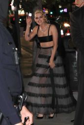 Kristen Stewart – Arrives at “Spencer” Premiere in Los Angeles 10/26/2021