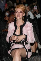 Kristen Stewart - Chanel Womenswear Spring/Summer 2022 Show in Paris 10/05/2021