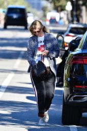 Laura Dern Street Style - Brentwood 10/27/2021