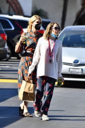 Laura Dern With Her Daughter Jaya Harper at the Brentwood Country Mart 10/16/2021