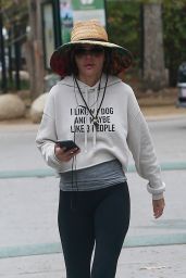 Lisa Rinna Wears Black Yoga Pants and a Grey Hoodie - LA 10/24/2021