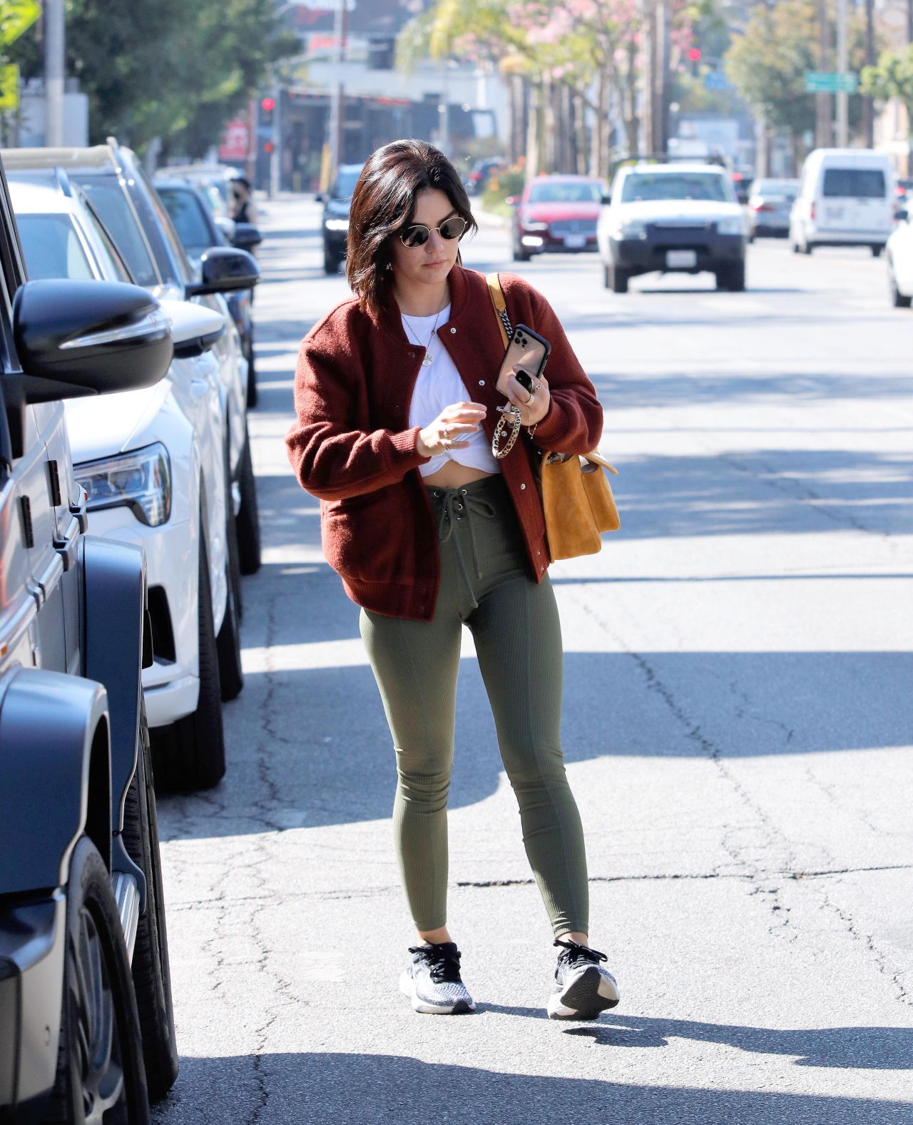 Lucy Hale - Heading to a Gym in Los Angeles 10/14/2021 • CelebMafia