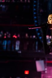 Madison Beer - Performs Live at The Life Support Tour in NYC 10/24/2021