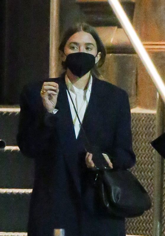 Mary-Kate Olsen - Out in New York 10/26/2021