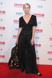 Niki Taylor - DKMS 30th Anniversary Gala in NY 10/28/2021