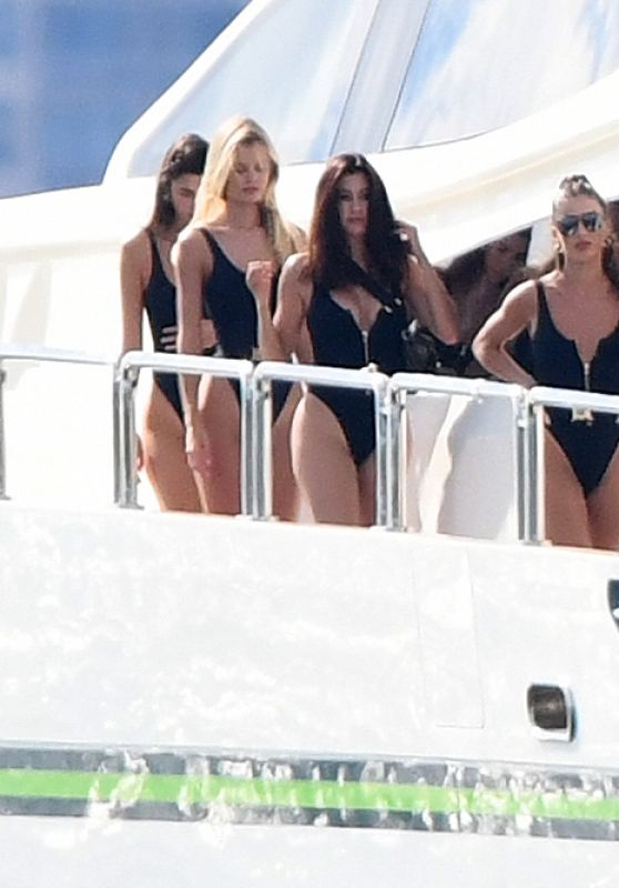 Olivia Culpo, Lori Harvey and Shanina Shaik on a Yacht - Photoshoot in Miami 10/27/2021