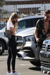 Olivia Jade - Arriving at DWTS Rehearsal Studio in Los Angeles 10/15/2021