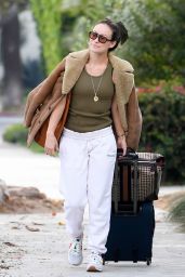 Olivia Wilde in Travel Outfit - Los Angeles 10/25/2021