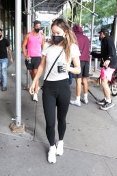 Olivia Wilde - Out in New York City 10/16/2021