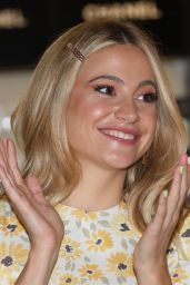Pixie Lott - Rays of Sunshine Charity Event in London 10/02/2021