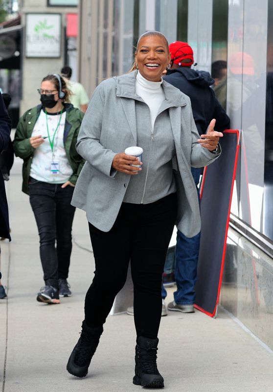 Queen Latifah - Filming at "The Equalizer" Set in Queens 10/04/2021