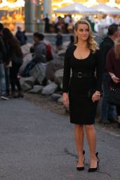 Reese Witherspoon in a Black Dress - "Your Place or Mine" Set in Brooklyn 10/06/2021
