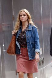 Reese Witherspoon - "Your Place or Mine" Set in Brooklyn 10/04/2021