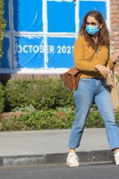 Robin Tunney - Shopping on Melrose Place in West Hollywood 10/18/2021