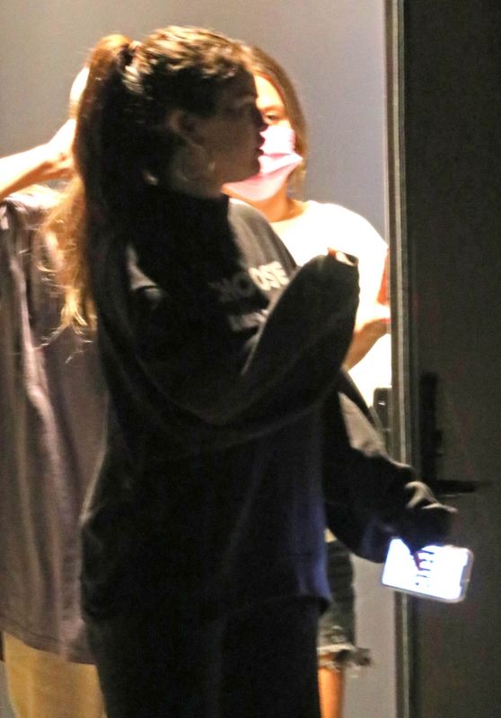 Selena Gomez - Leaving a Studio in LA 10/01/2021