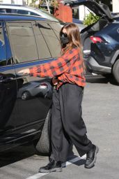 Sofia Richie - Out in the Pacific Palisades 10/28/2021