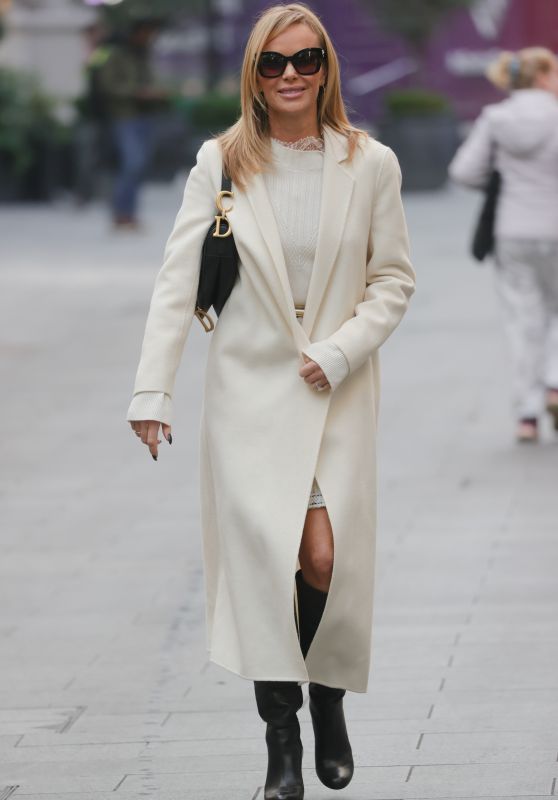 Amanda Holden - Out in London 11/03/2021