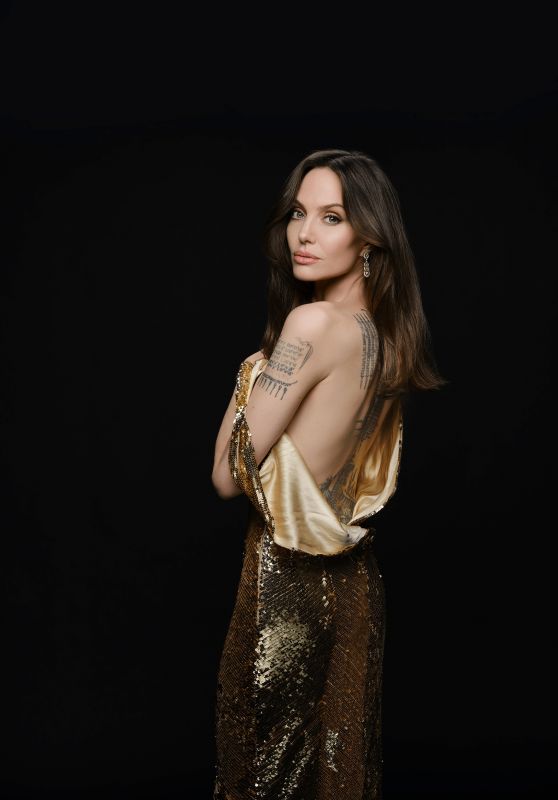 Angelina Jolie - Woman Madame Figaro November 2021