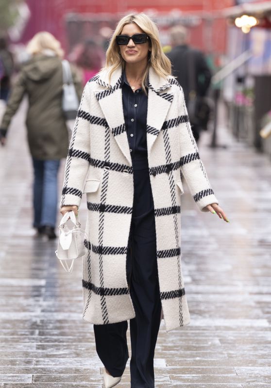 Ashley Roberts - Out in London 11/26/2021