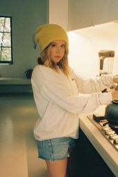 Ashley Tisdale 11/03/2021