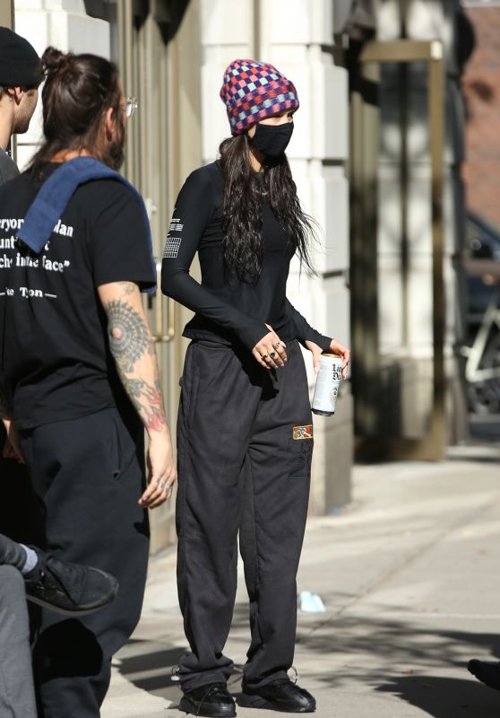 Bella Hadid - Outside the Gym in NYC 11/08/2021