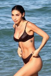 Chantel Jeffries in a Bikini - Miami Beach 11/28/2021