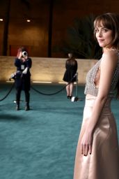 Dakota Johnson – LACMA ART+FILM GALA in Los Angeles 11/06/2021