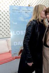 Dakota Johnson - "The Lost Daughter" Women