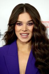 Hailee Steinfeld - "Hawkeye" Special Screening at AMC Lincoln Square Theater in NYC 11/22/2021