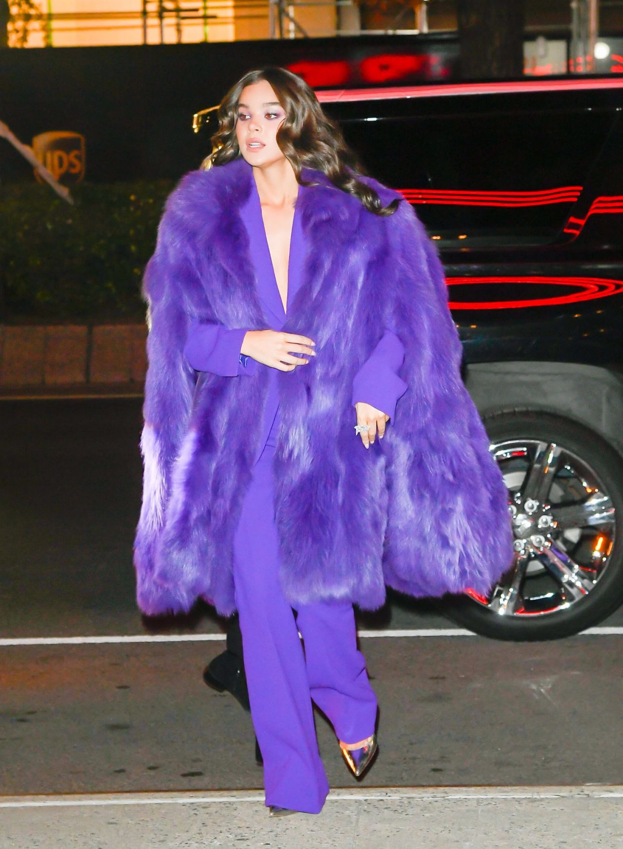 Hailee Steinfeld In A Purple Outfit The Dominick Hotel In Nyc 11 22