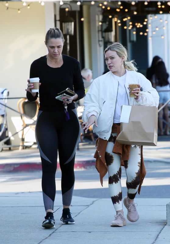 Hilary Duff - Getting Coffee From Sweet Butter in Los Angeles 11/23/2021