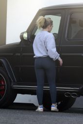Hilary Duff - Out in Los Angeles 11/26/2021